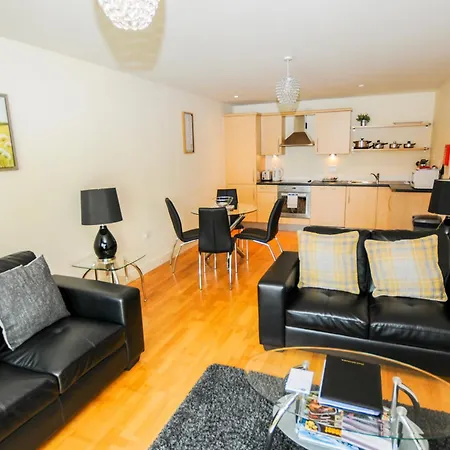 Apartment Hamilton Court From Your