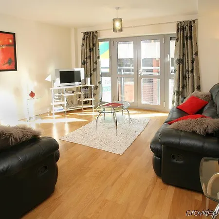 Apartment Hamilton Court From Your Bristol