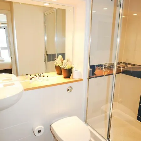 Hamilton Court From Your Apartamento