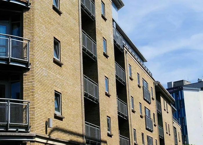 Hamilton Court From Your Lägenhet