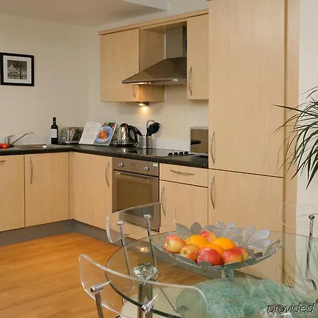 דירה Hamilton Court From Your בריסטול