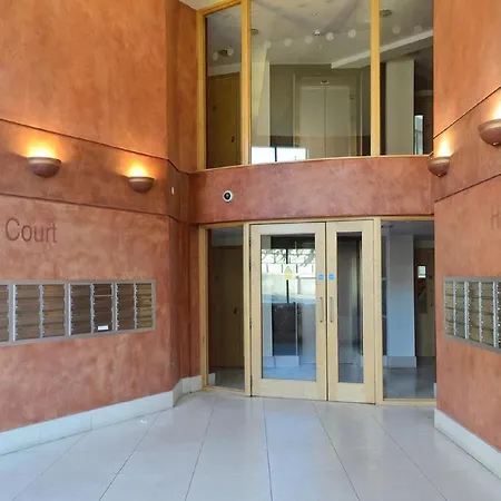 Hamilton Court From Your * Μπρίστολ