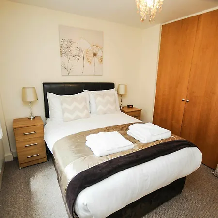 Lejlighed Hamilton Court From Your *