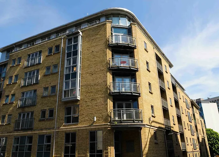 Hamilton Court From Your Appartement Bristol